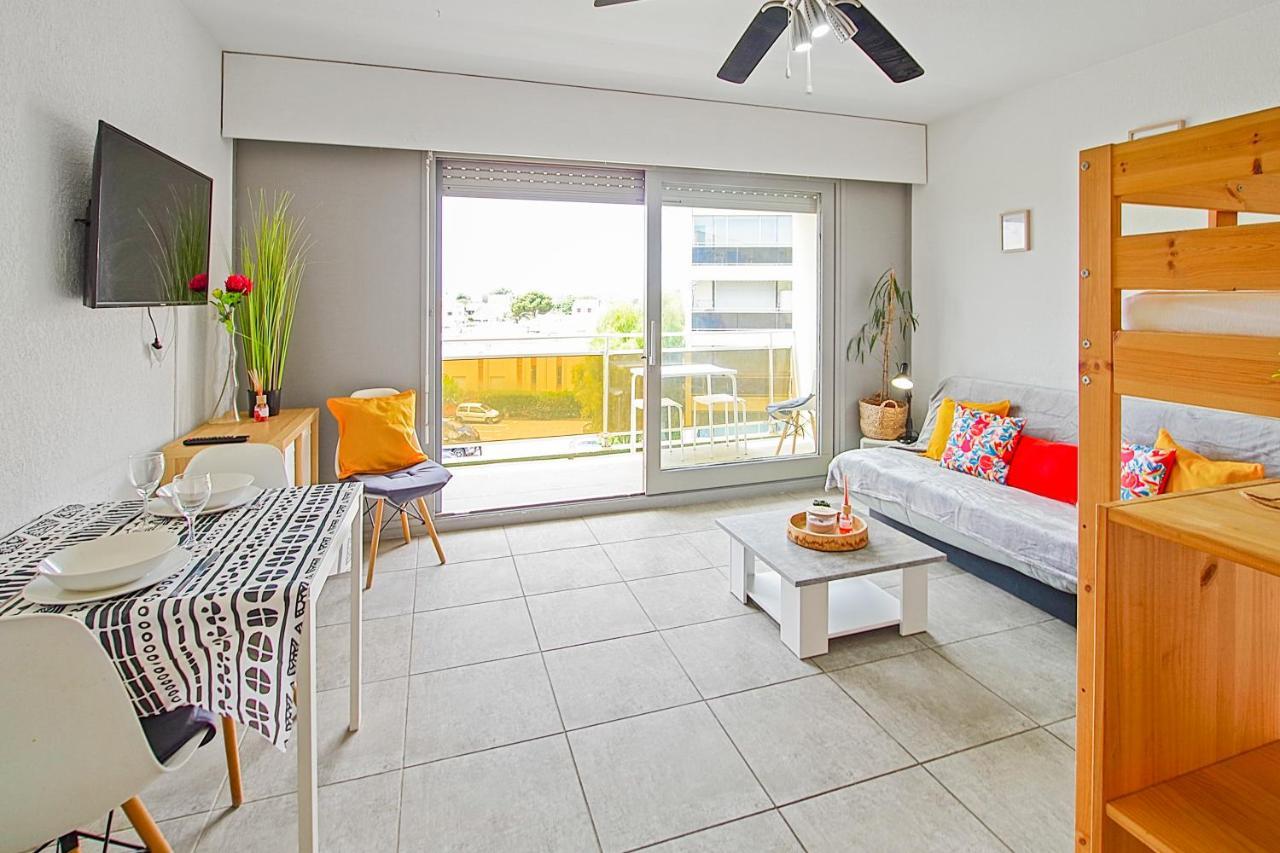 Appartement Moderne Avec Parking Et Piscine- 313 *